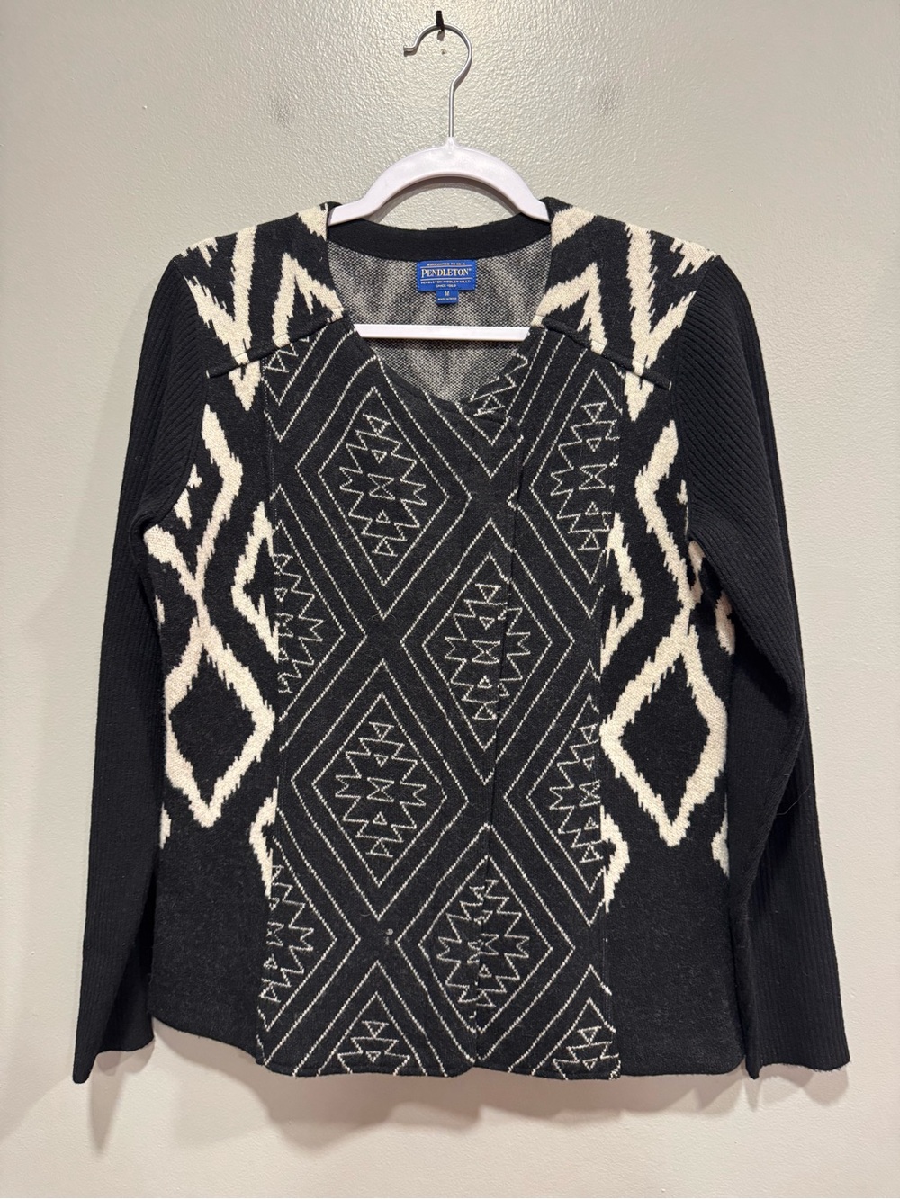 Pendleton Lambswool Ikat Zip Up in Black And White Aztec Print Jacket Size M